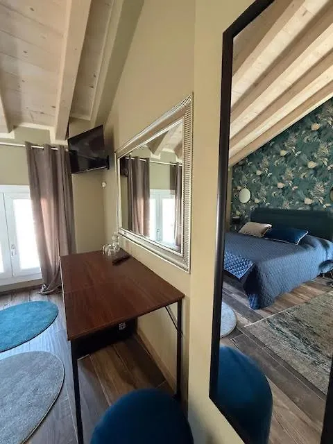 Guest house Locazione Turistica Sul Garda 2 Hotel Castelnuovo del Garda Italy